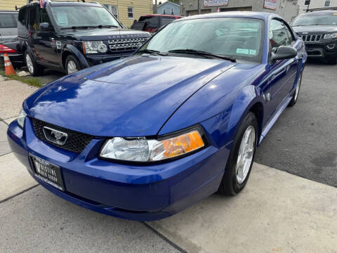 2004 Ford Mustang