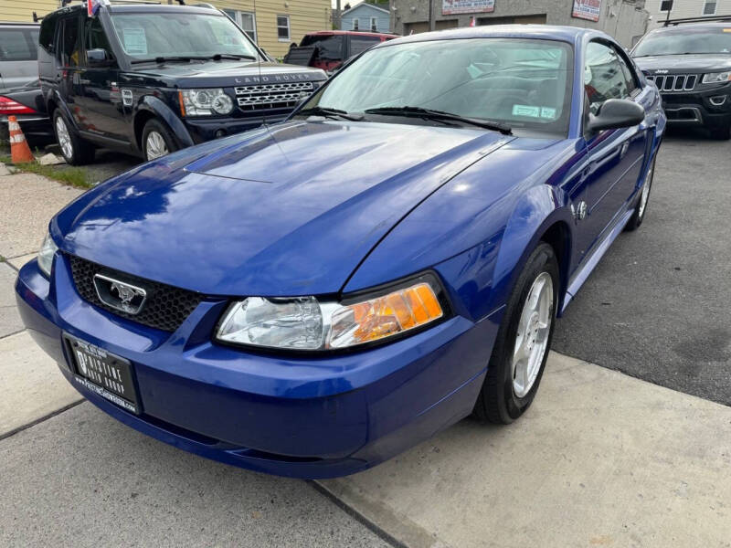 2004 Ford Mustang