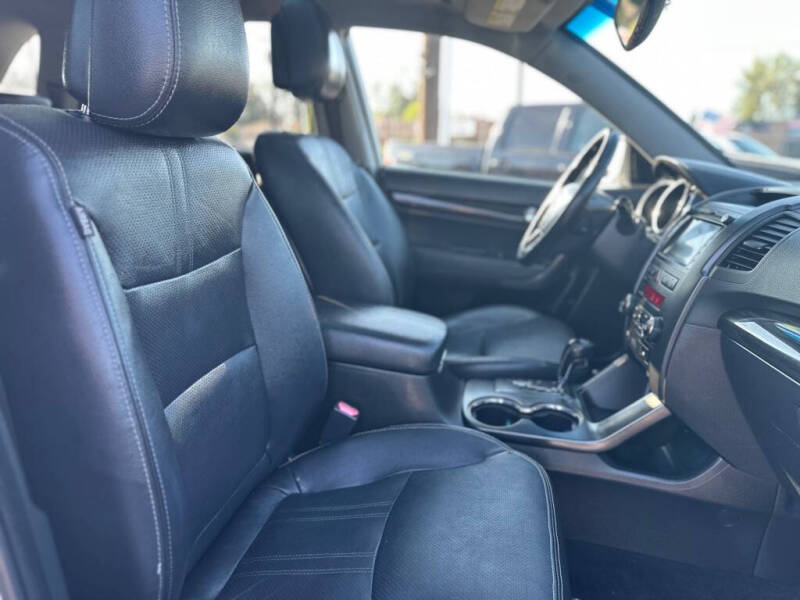 2013 Kia Sorento SX
