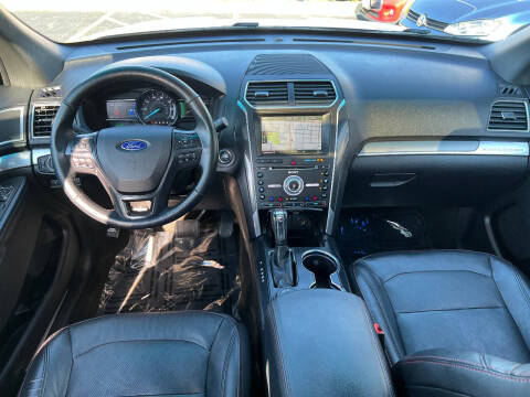 2016 Ford Explorer Sport