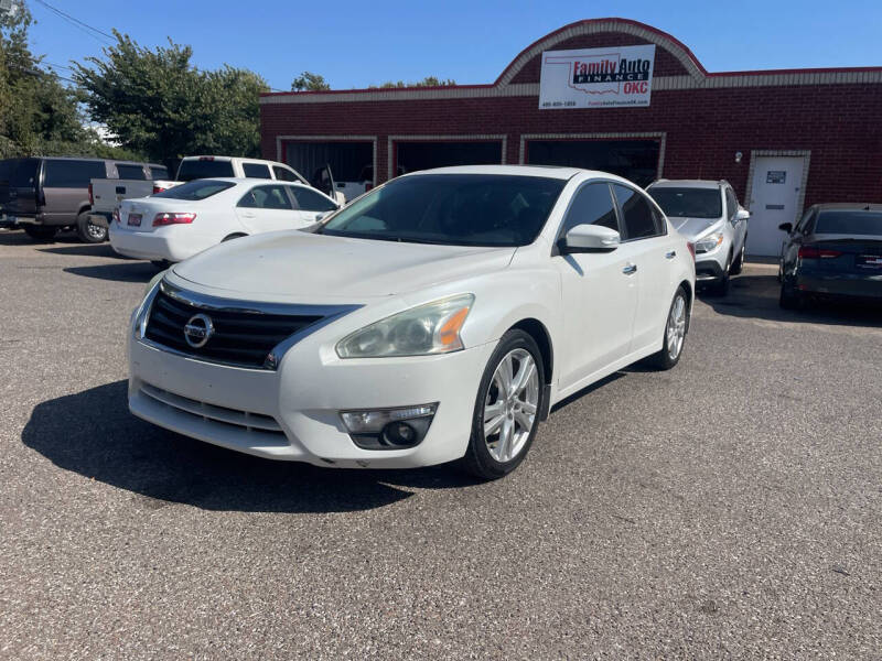 2013 Nissan Altima for sale at Family Auto Finance OKC LLC in Oklahoma City OK