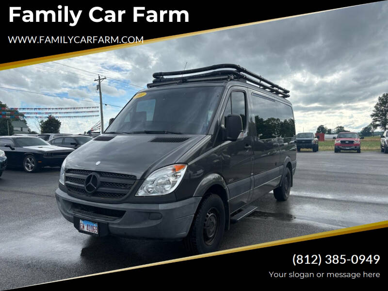 2011 Mercedes-Benz Sprinter Wagon Base's photo