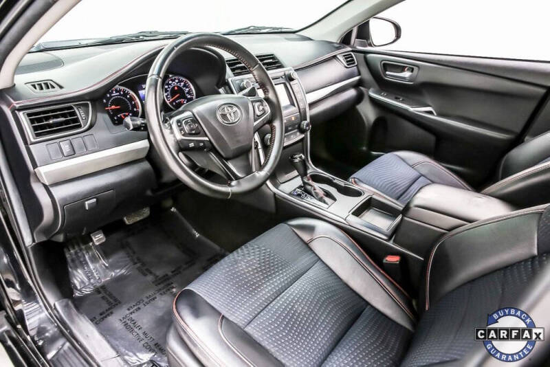 2015 Toyota Camry SE