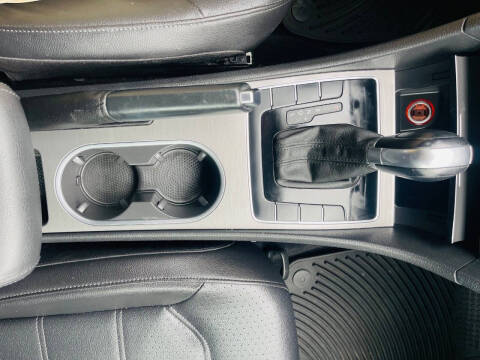 2015 Volkswagen Passat 1.8T SE