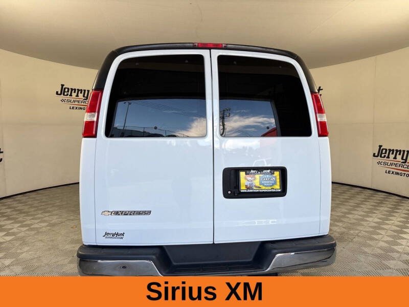 2017 Chevrolet Express LT 3500