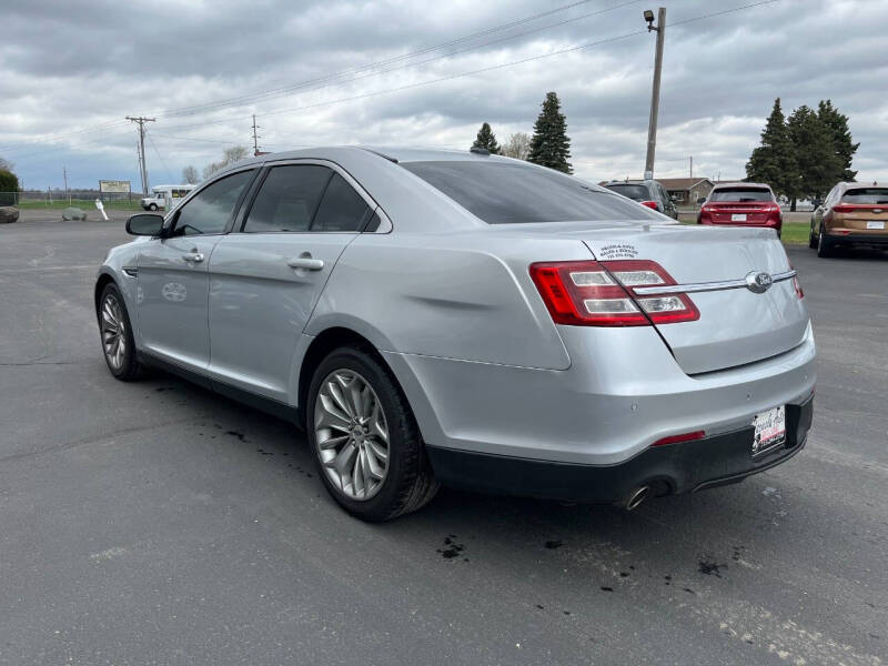 2019 Ford Taurus Limited