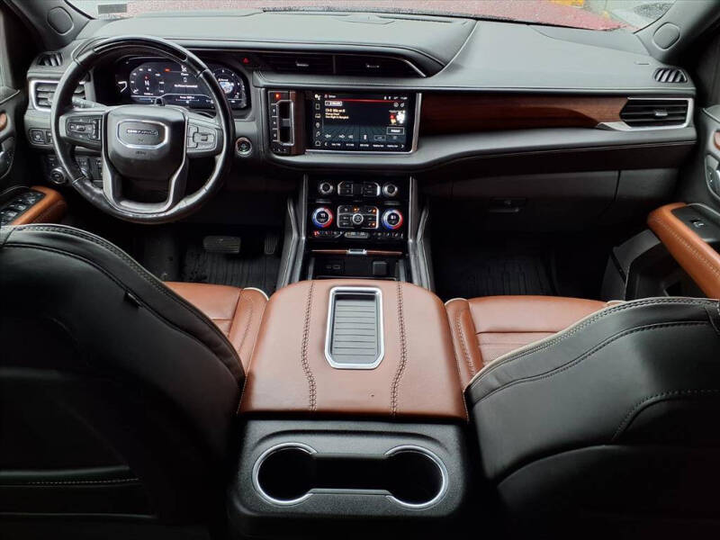 2023 GMC Yukon XL Denali Ultimate