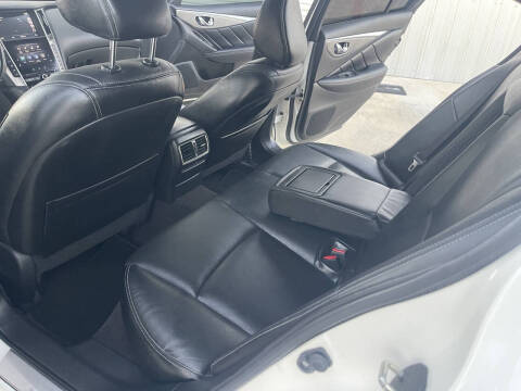 2015 Infiniti Q50 Premium