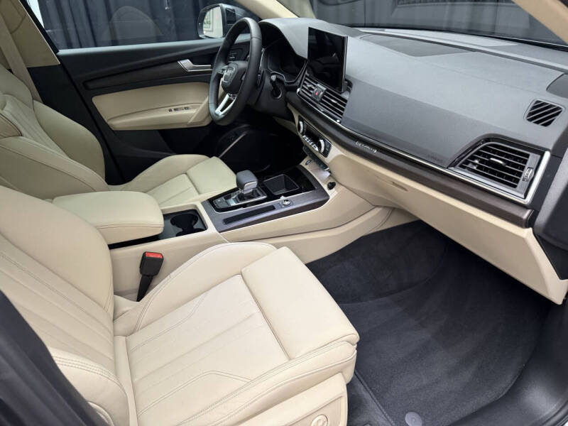 2024 Audi Q5 e quattro S line Premium 55 TFSI