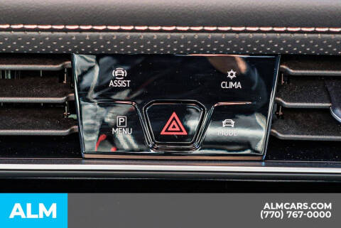 2025 Volkswagen Atlas Cross Sport SE