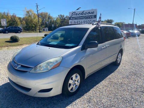 2006 Toyota Sienna for sale at Jackson Automotive in Smithfield NC