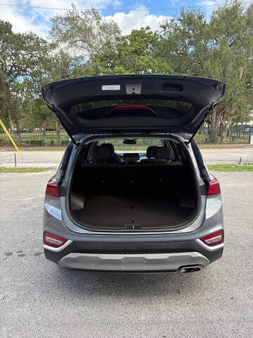 2019 Hyundai Santa Fe SE 2.4L