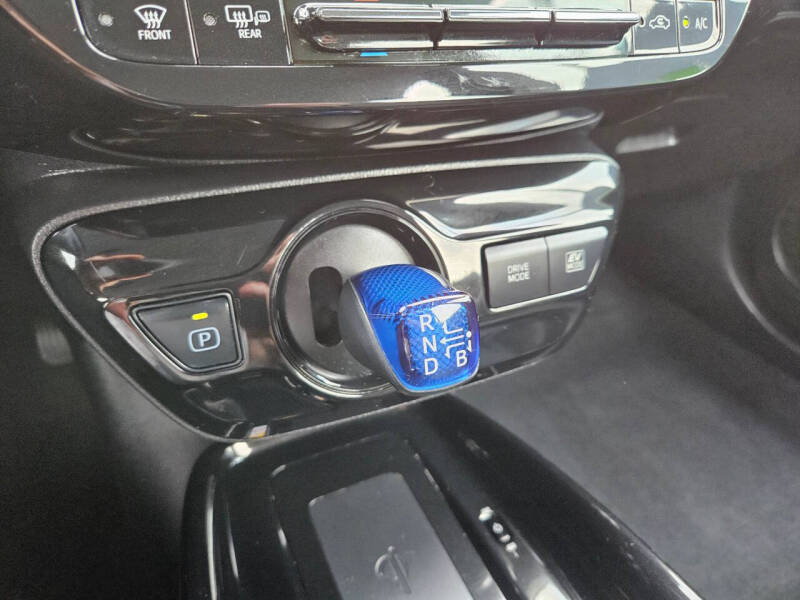 2019 Toyota Prius XLE AWD-e