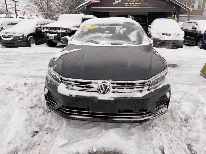 2017 Volkswagen Passat 1.8T R-Line