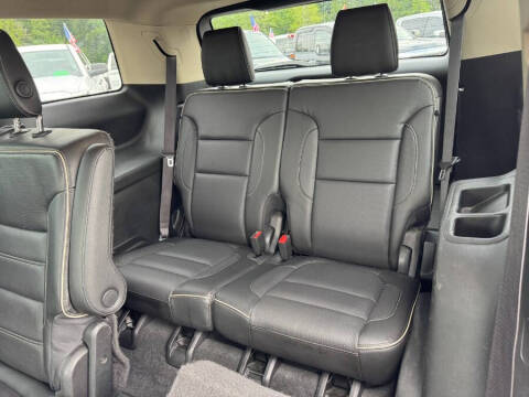 2017 GMC Acadia Denali