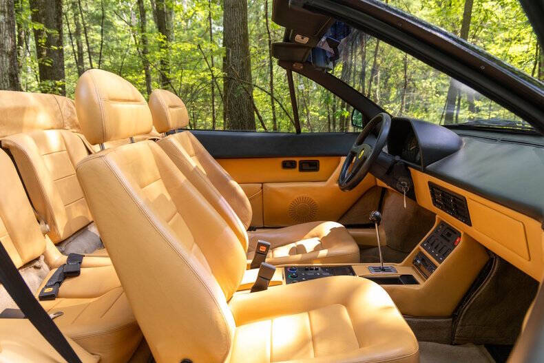 1989 Ferrari Mondial T