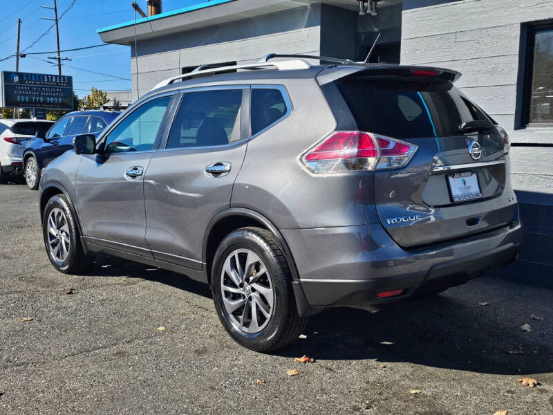 2016 Nissan Rogue SL