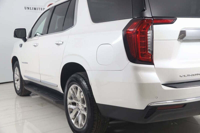 2022 GMC Yukon SLT