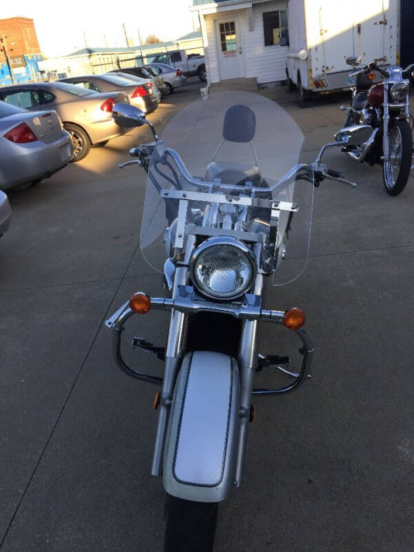 2003 Suzuki Intruder
