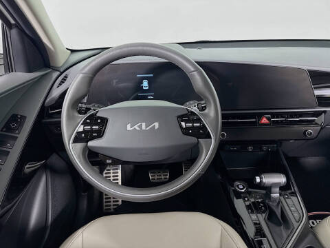 2023 Kia Niro EX Touring