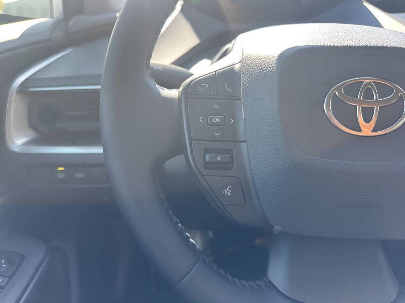 2025 Toyota Prius XLE