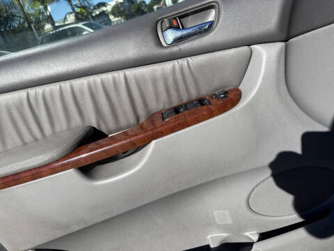 2005 Toyota Sienna XLE 7 Passenger