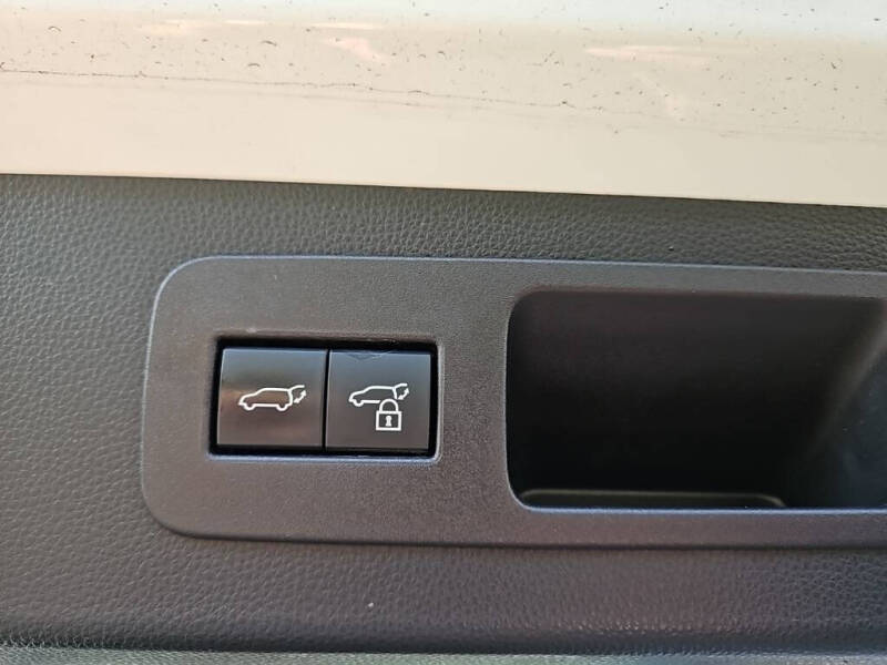 2022 Lexus LX 600 F SPORT Handling