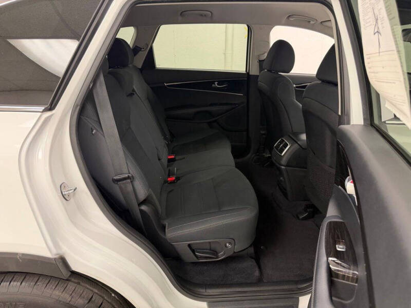 2020 Kia Sorento LX