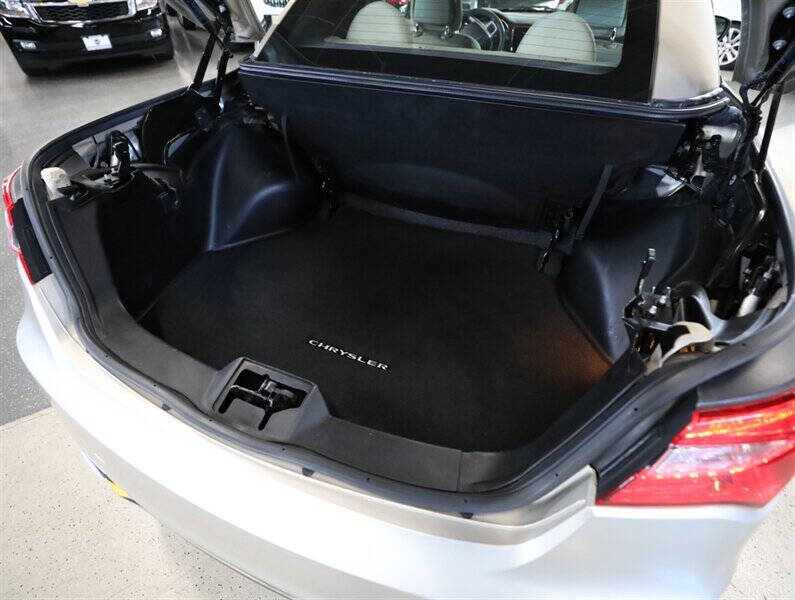 2013 Chrysler 200 Touring