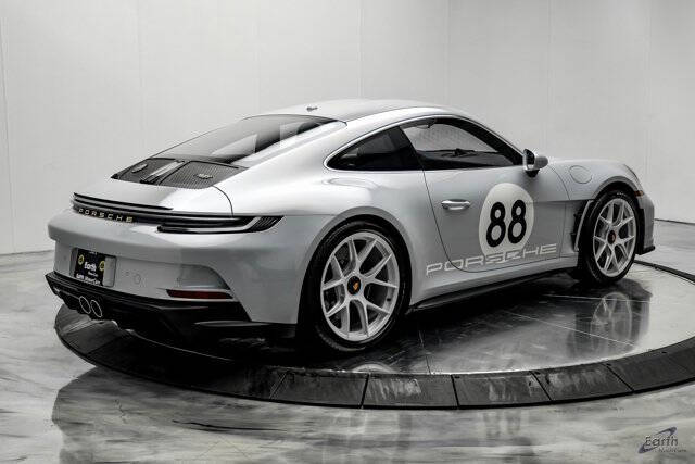 2024 Porsche 911 S/T
