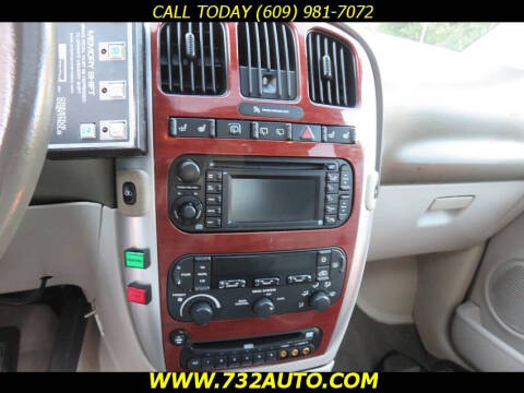 2006 Chrysler Town and Country Limited