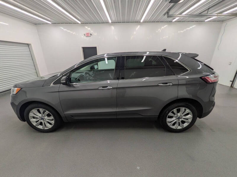 2021 Ford Edge Titanium