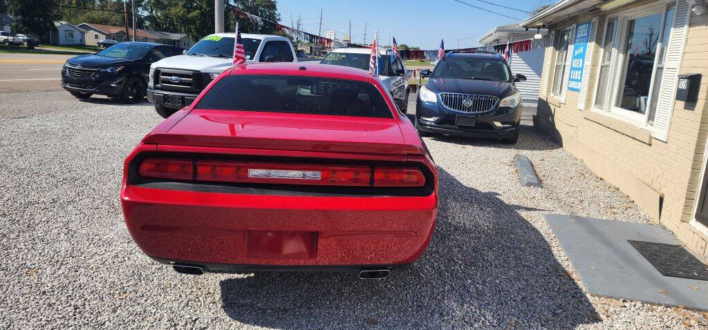 2013 Dodge Challenger for sale at ESELL AUTO SALES in Cahokia, IL