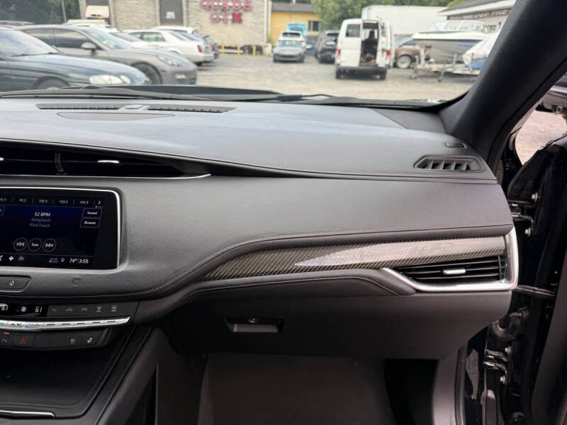 2019 Cadillac XT4 Sport