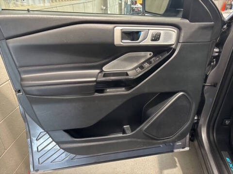 2021 Ford Explorer Platinum