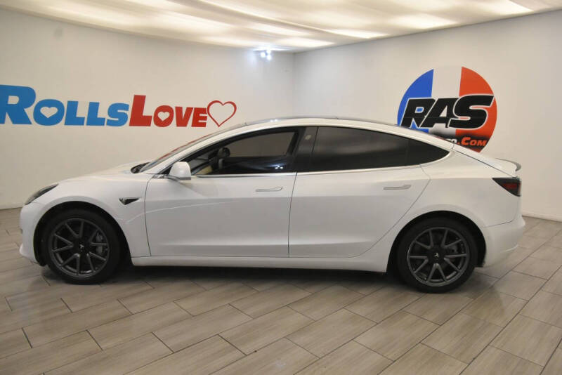 2020 Tesla Model 3 Standard Range Plus