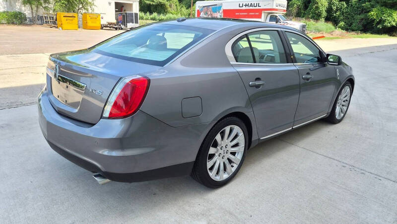 2012 Lincoln MKS