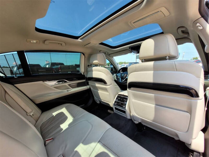 2016 BMW 7 Series 740i