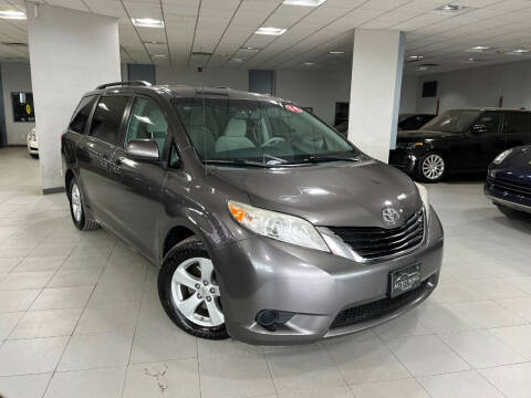 2014 Toyota Sienna for sale at Auto Mall of Springfield in Springfield IL