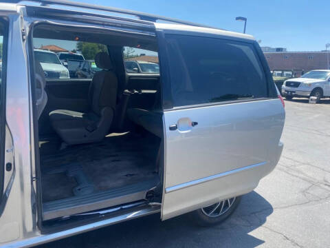 2005 Toyota Sienna