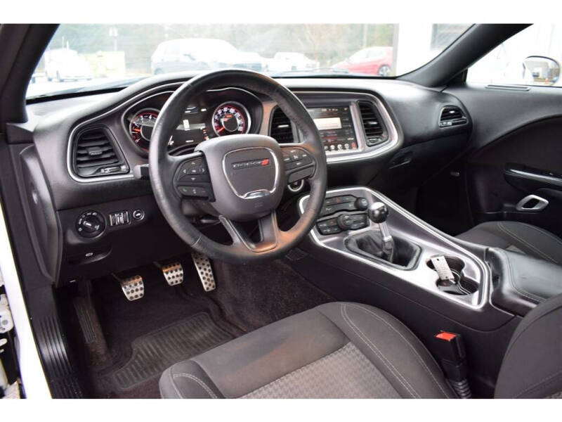 2016 Dodge Challenger R/T Plus