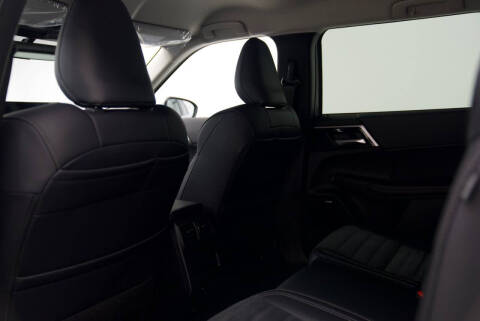 2026 Mitsubishi Outlander SE