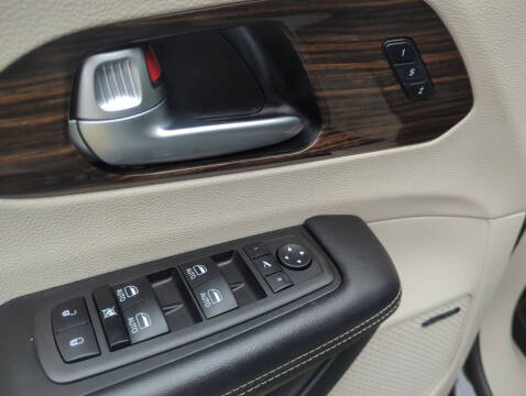 2023 Chrysler Pacifica Plug-In Hybrid Limited