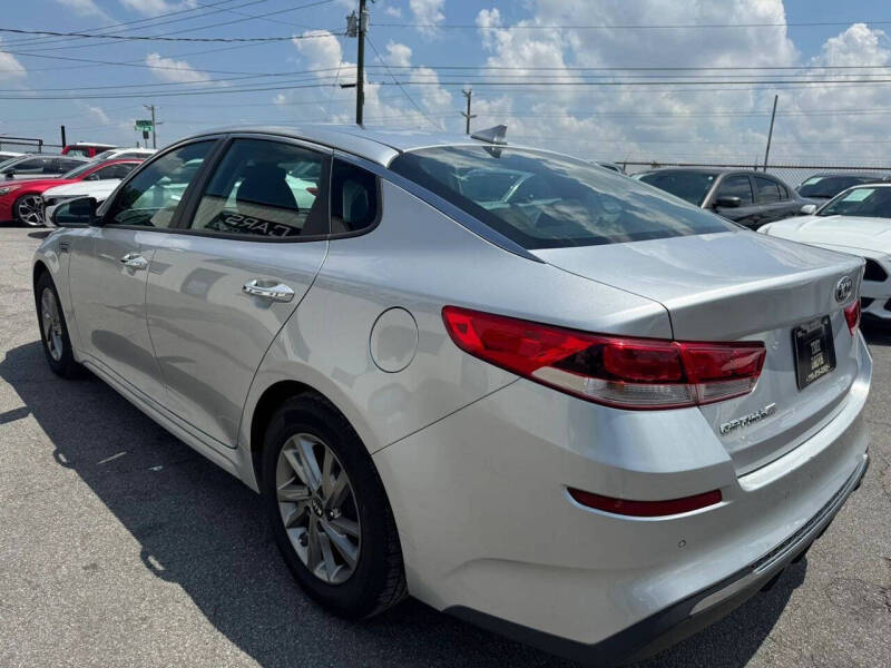 2019 Kia Optima LX