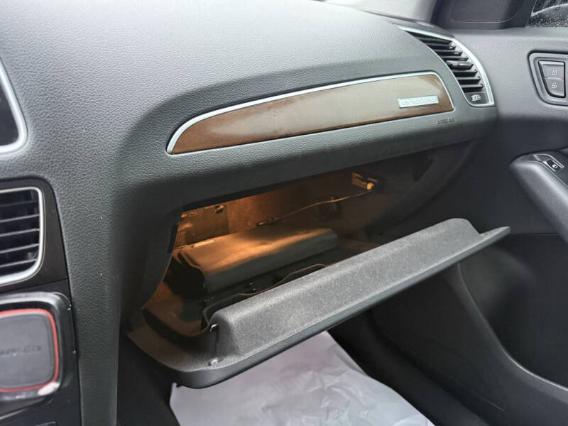 2017 Audi Q5 2.0T quattro Premium