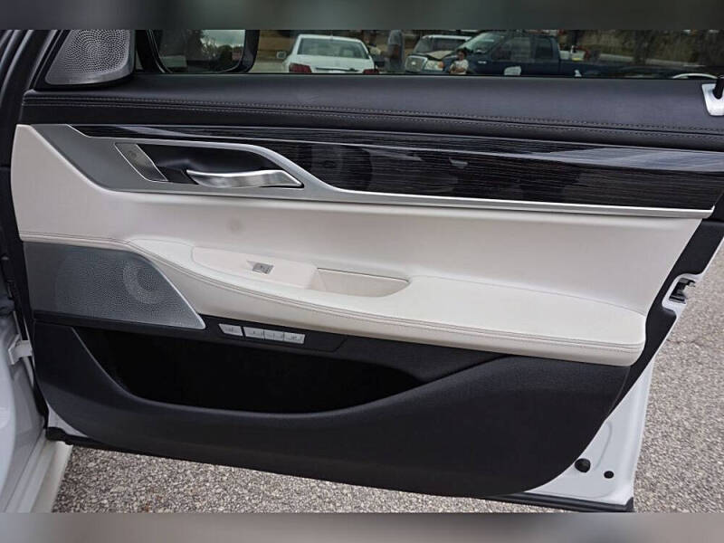 2016 BMW 7 Series 750i xDrive