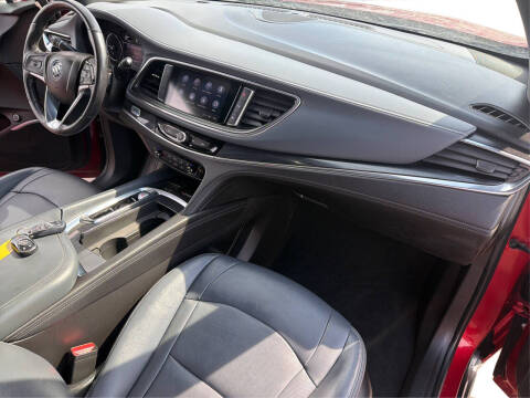 2022 Buick Enclave Essence