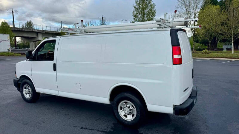 2021 Chevrolet Express 2500