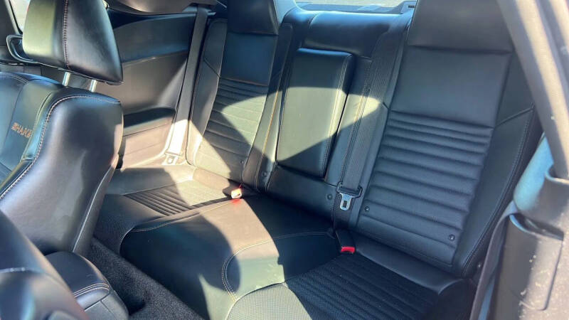 2015 Dodge Challenger R/T Plus Shaker