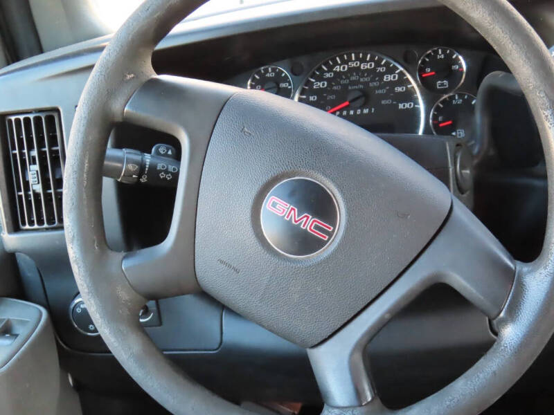 2017 GMC Savana 2500